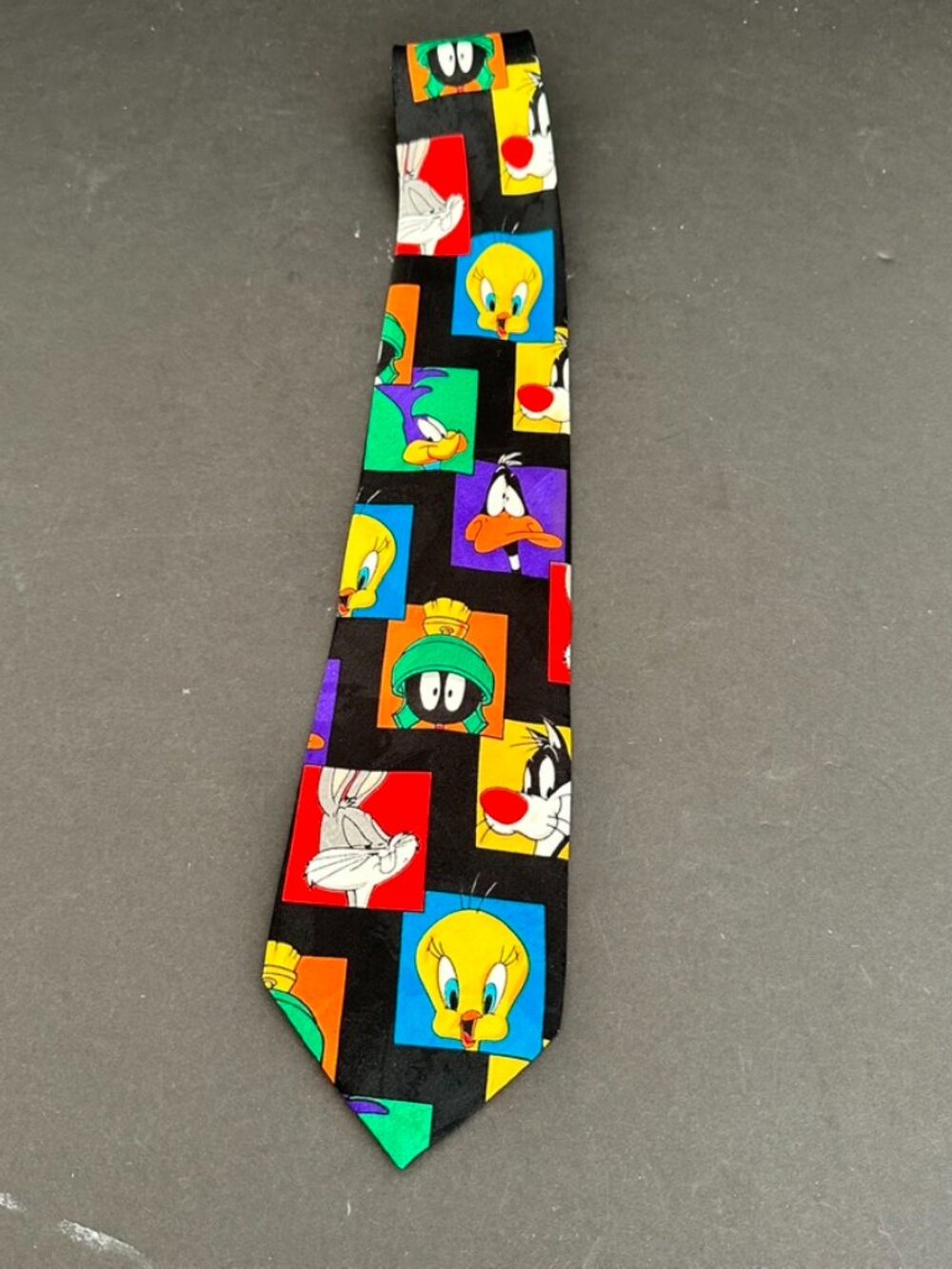 Looney Tunes Characters Colorblock Vintage Mens Tie